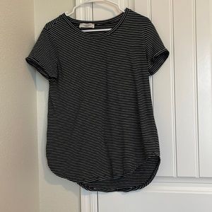 CJLA favorite scoop neck tee!